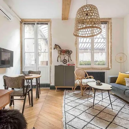 Milan, Centre Historique Et Climatise, 1er Apartament *