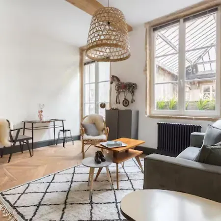 Milan, Centre Historique Et Climatise, 1er Apartament