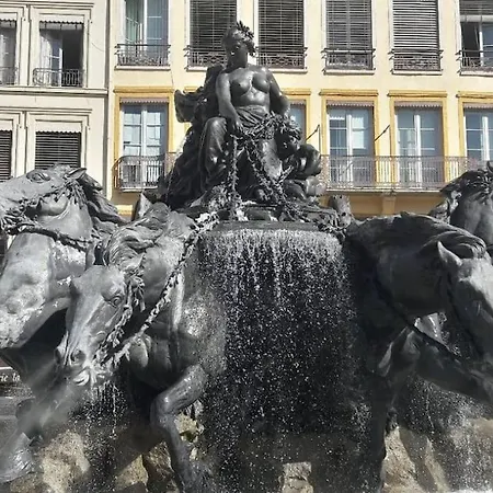 Апартаменты Milan, Centre Historique Et Climatise, 1er